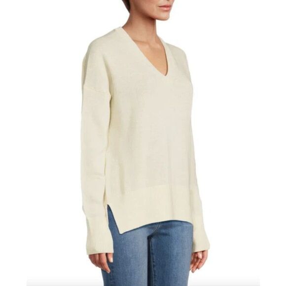 New Theory Karenia Wool Blend V-Neck Sweater in Ivory Size Medium - Picture 2 of 6
